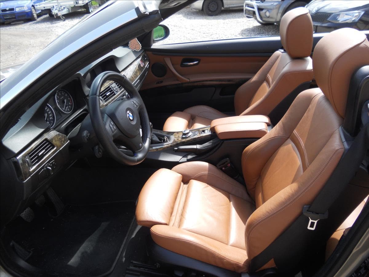 2008 BMW 3-Series - 23