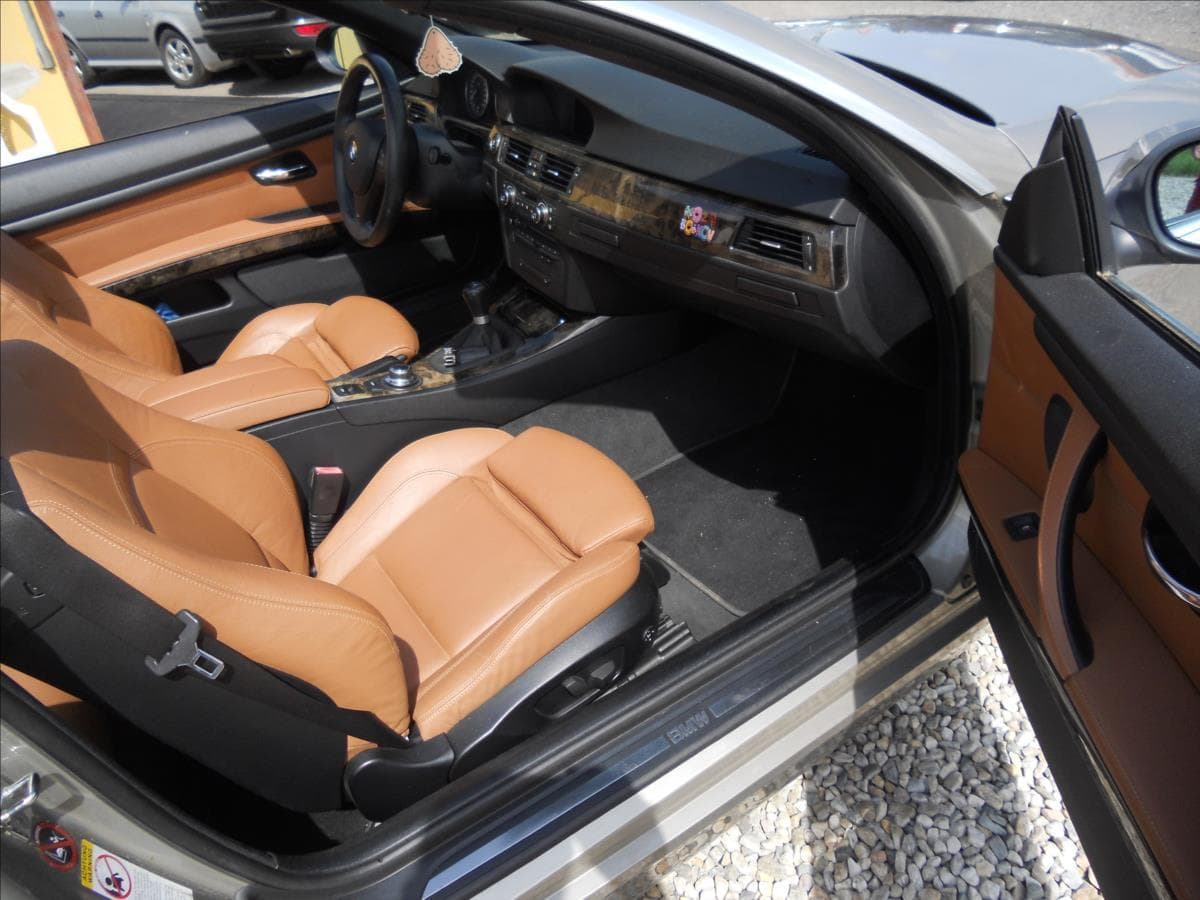 2008 BMW 3-Series - 31