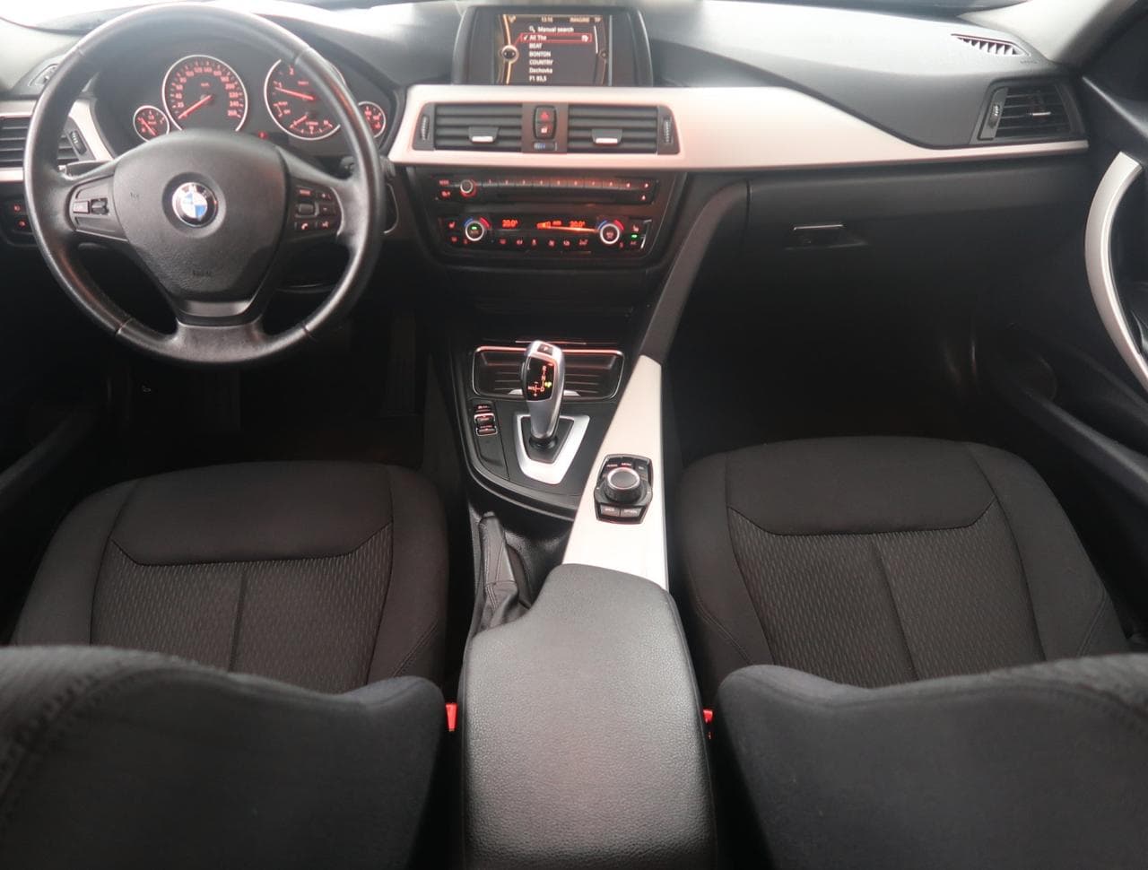 2013 BMW 3-Series - 19