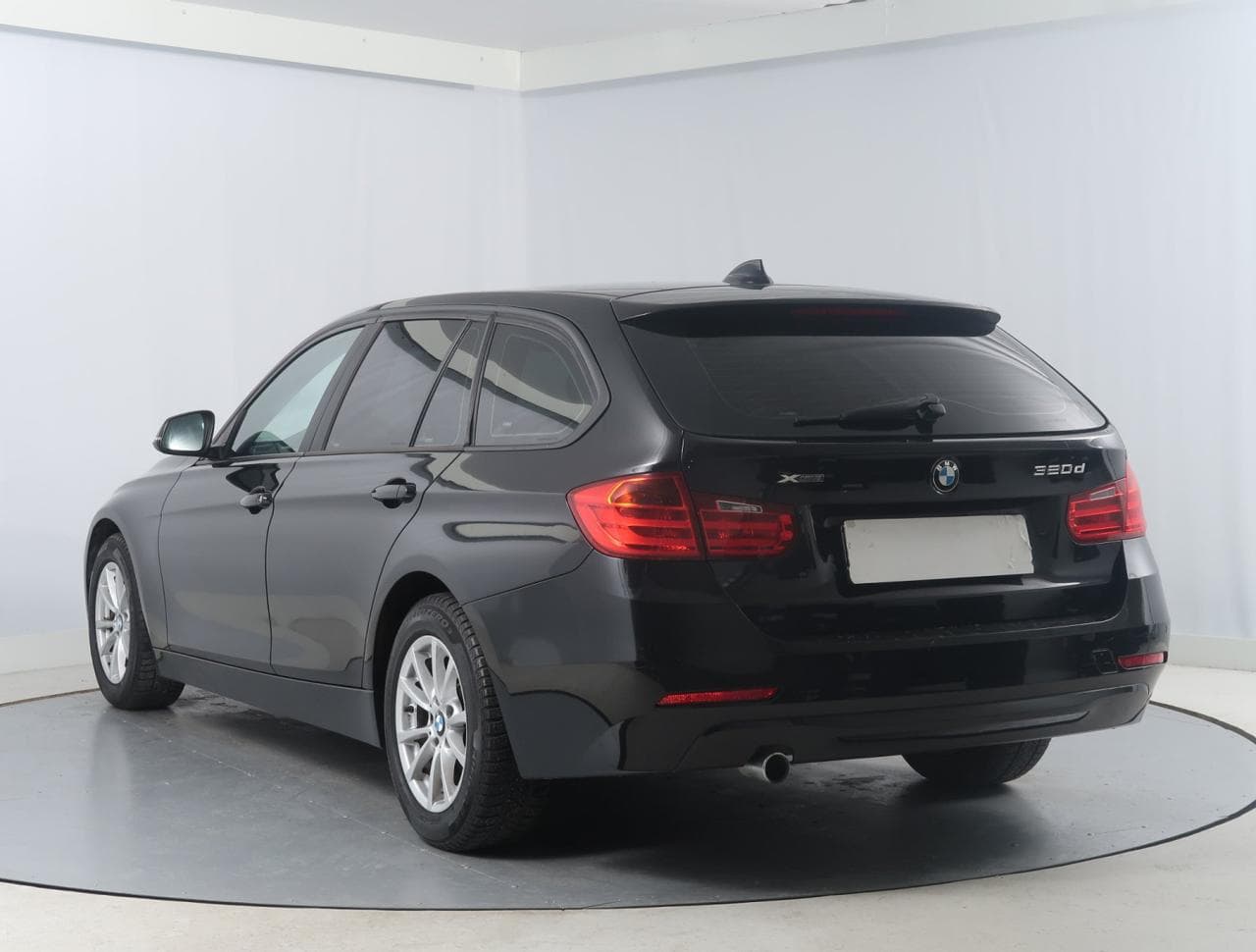 2013 BMW 3-Series - 9