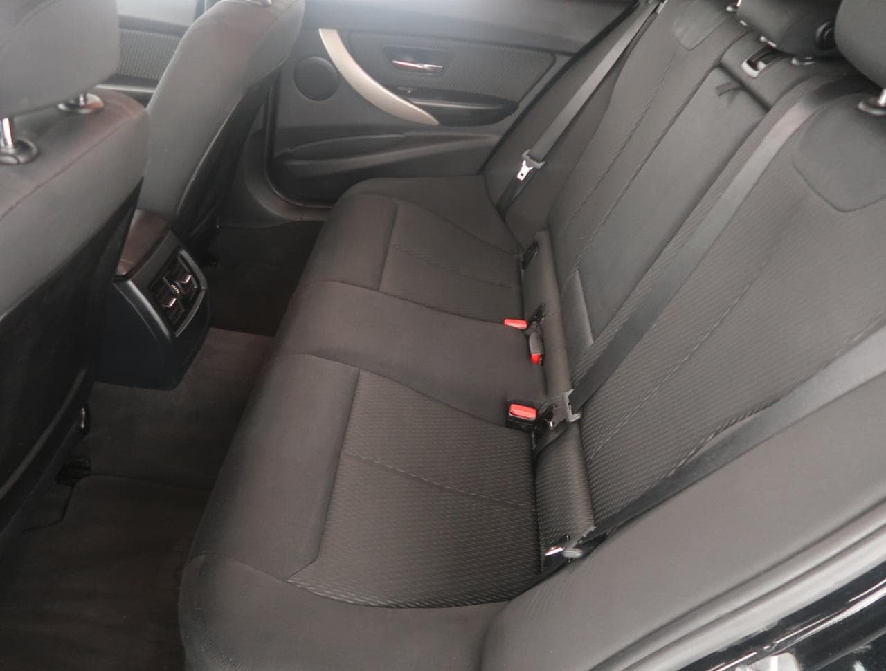 2013 BMW 3-Series - 29