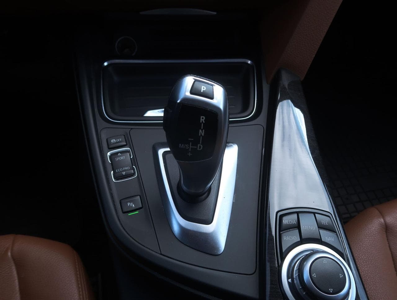 2015 BMW 3-Series - 37