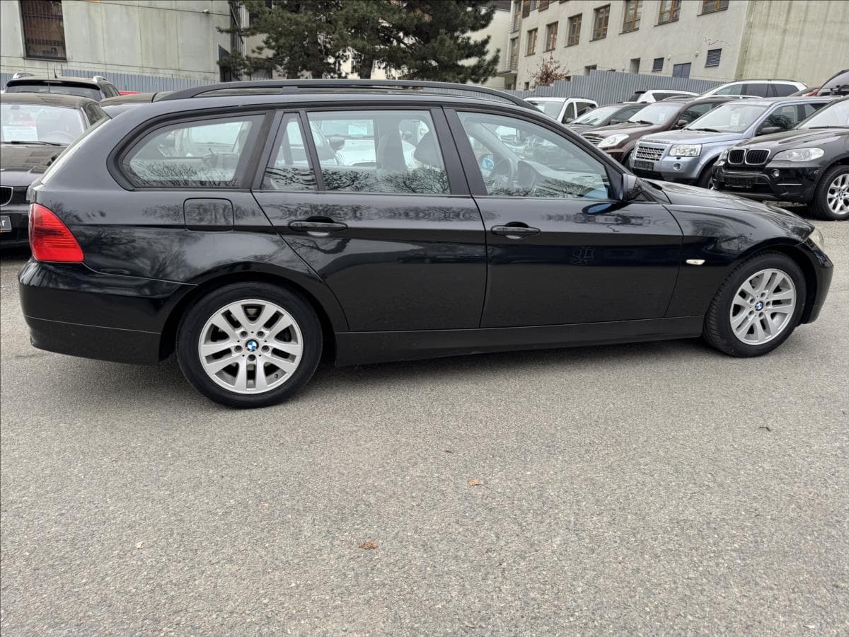 2005 BMW 3-SERIES - 12
