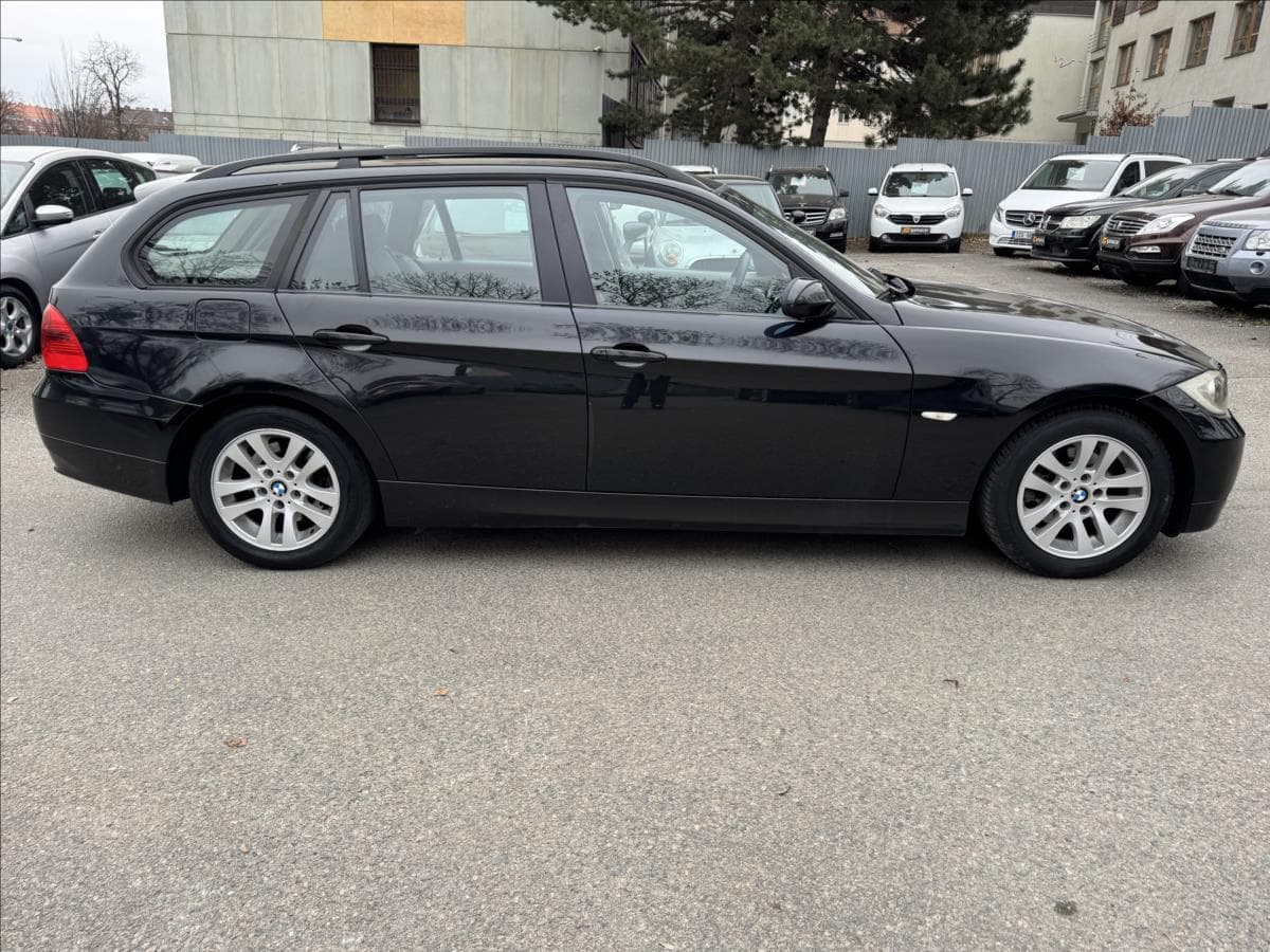 2005 BMW 3-SERIES - 13