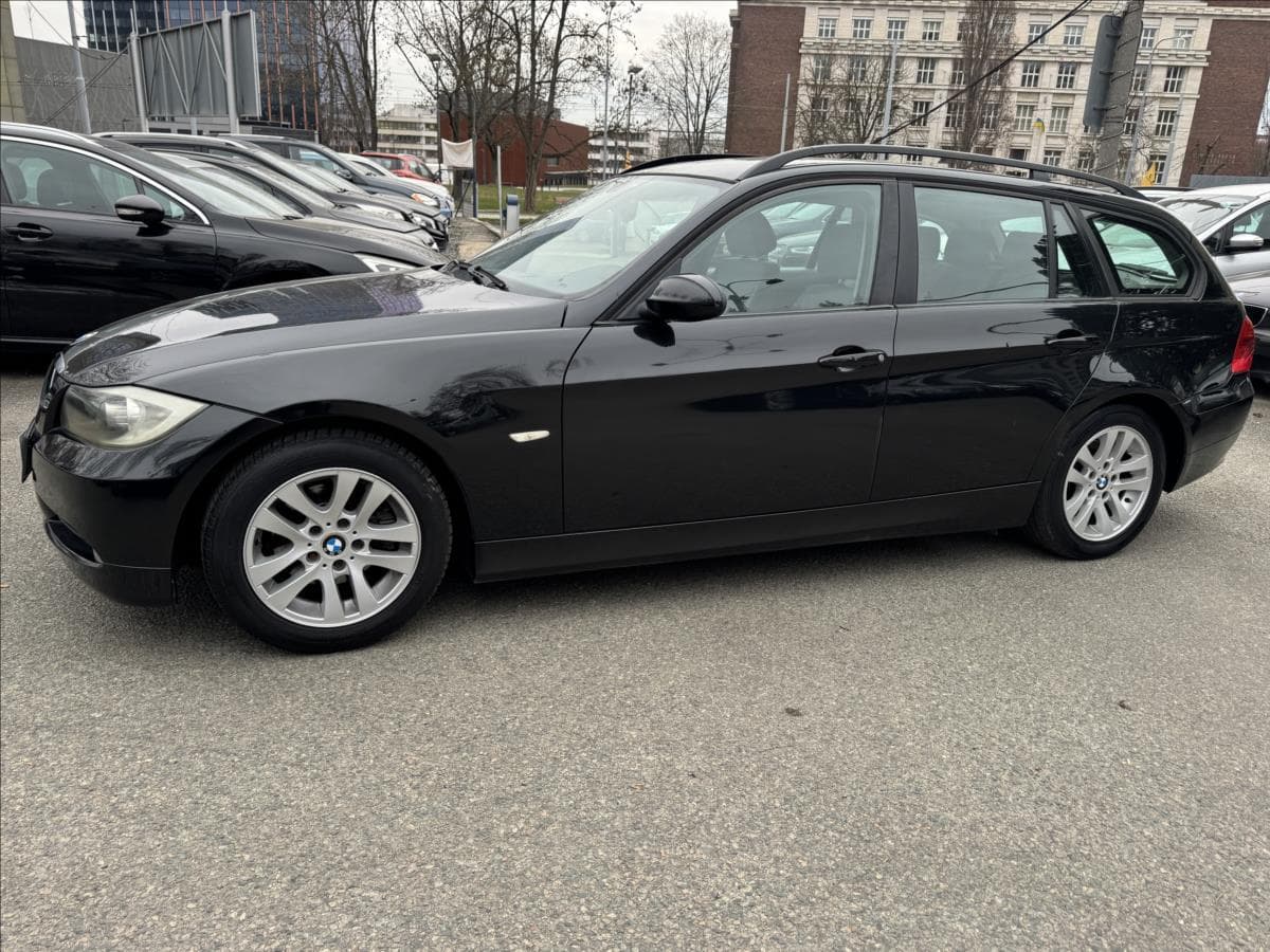 2005 BMW 3-SERIES - 3