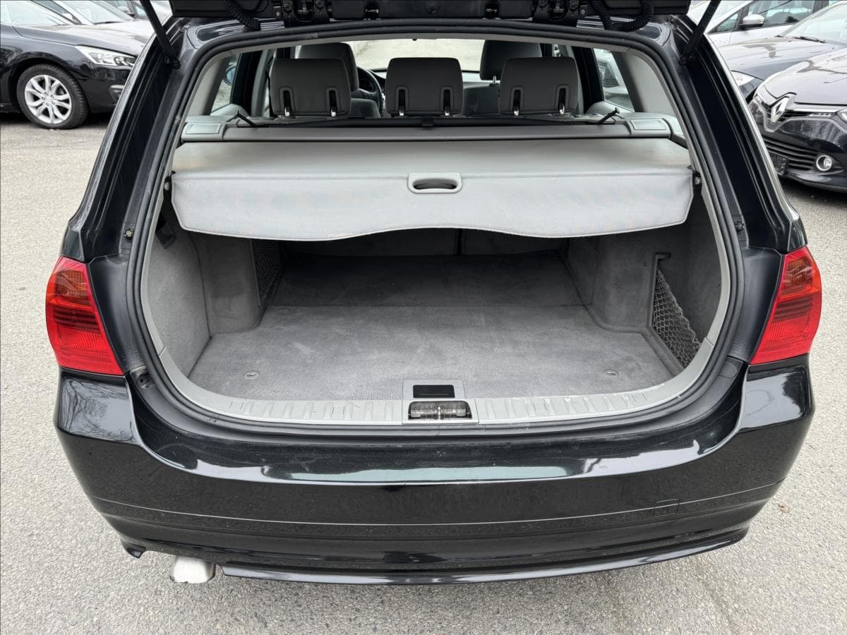 2005 BMW 3-SERIES - 9