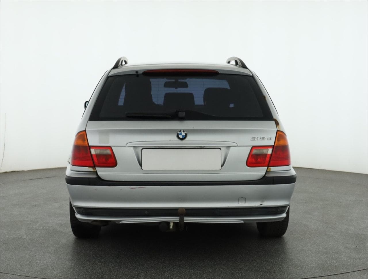 2003 BMW 3-Series - 11
