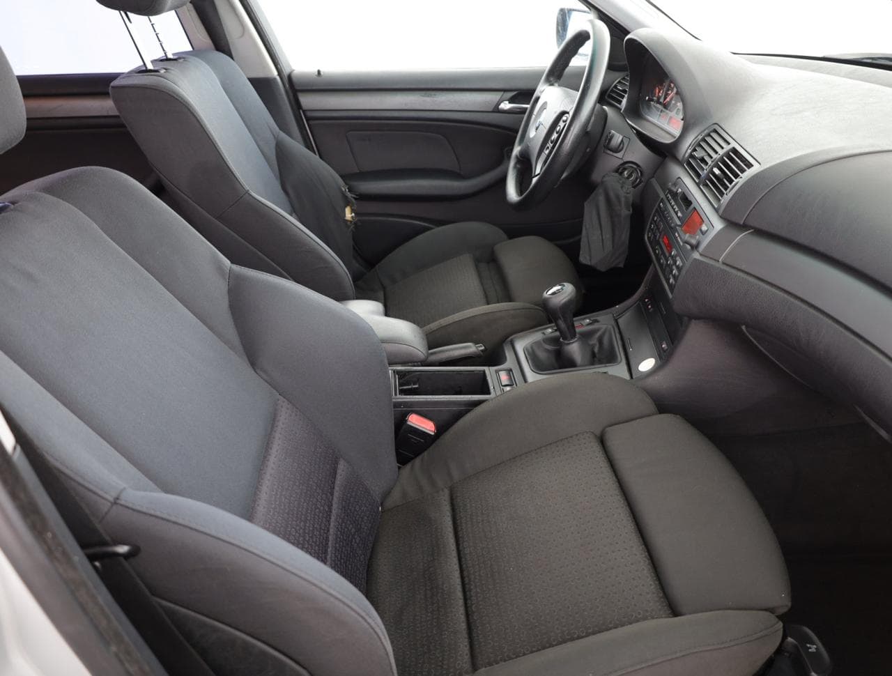 2003 BMW 3-Series - 19