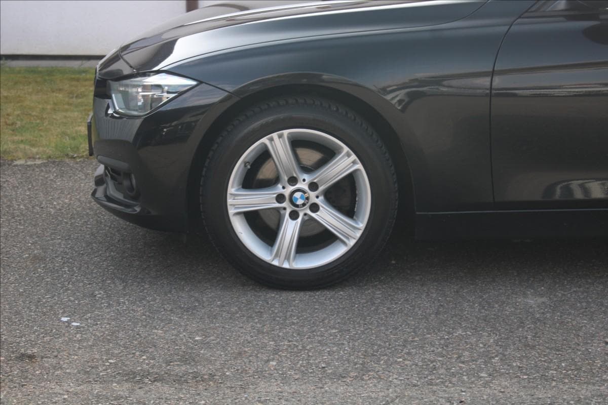 2015 BMW 3-SERIES - 9