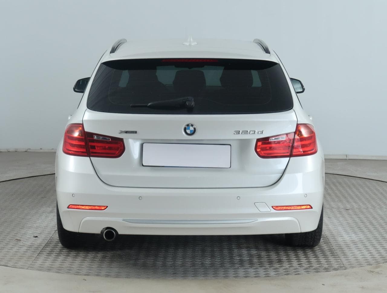 2014 BMW 3-SERIES - 6