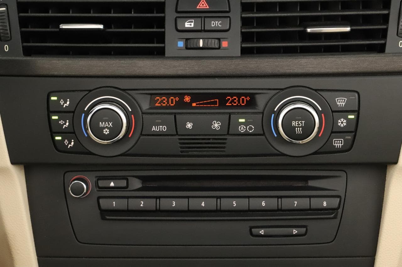 2009 BMW 3-SERIES - 18