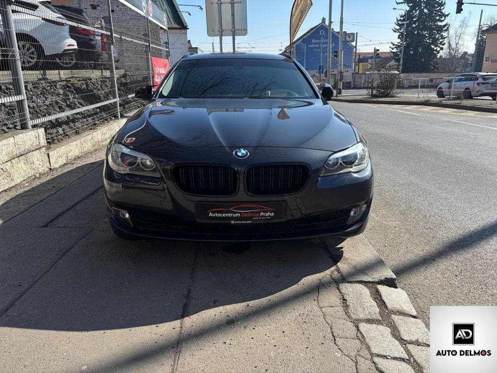 2012 BMW 5-Series - 11