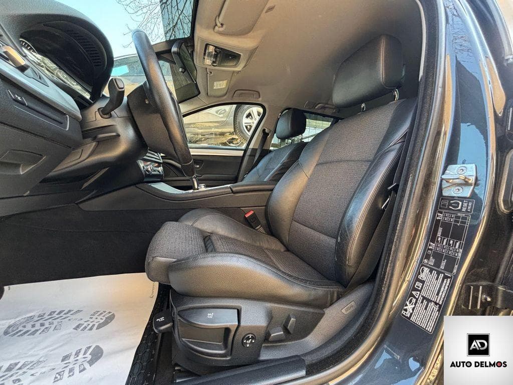 2012 BMW 5-Series - 17