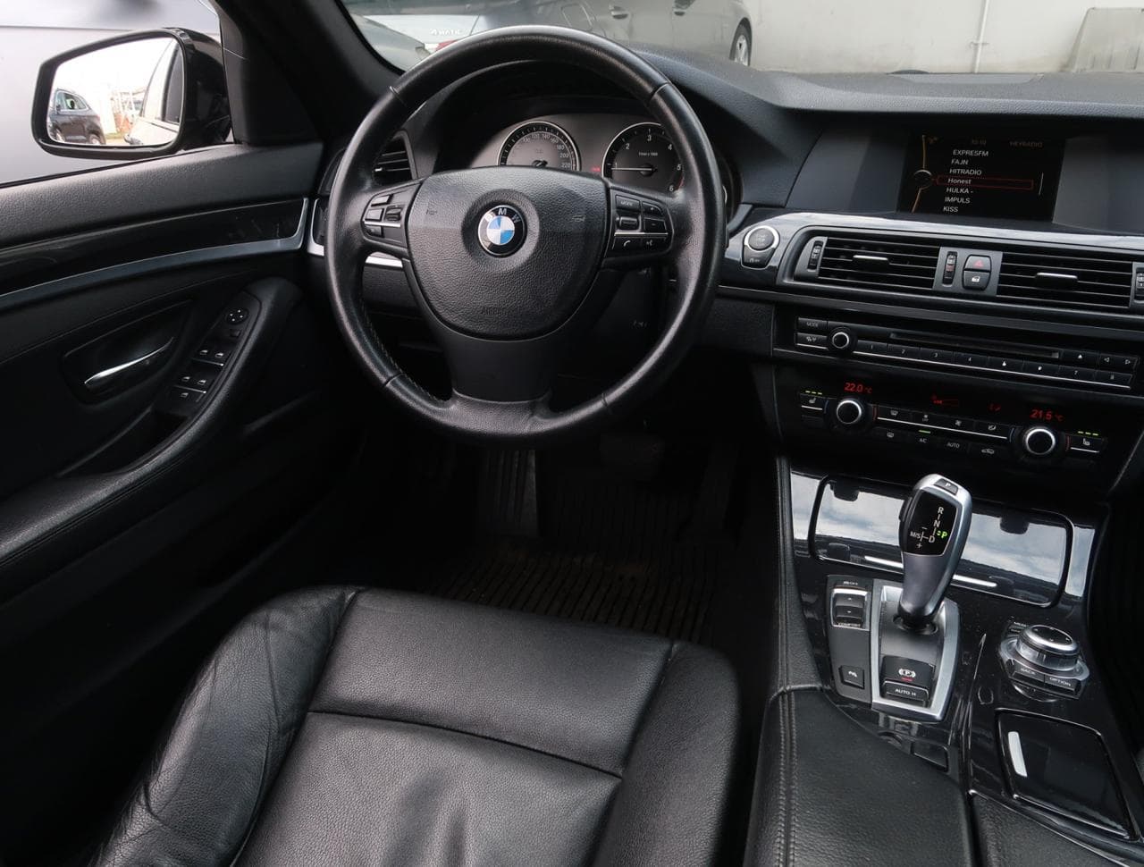 2013 BMW 5-Series - 17