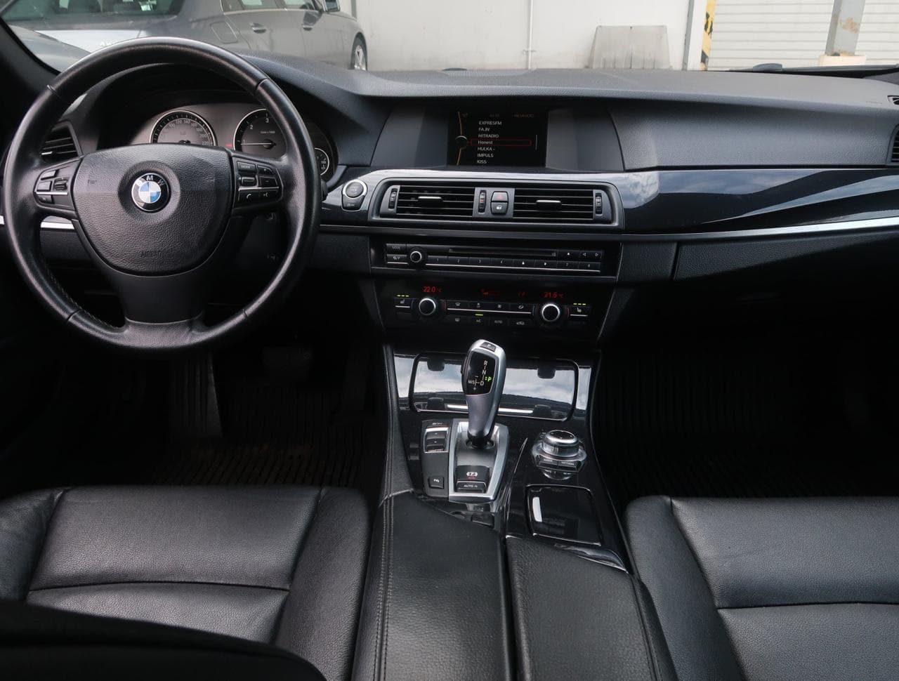 2013 BMW 5-Series - 19