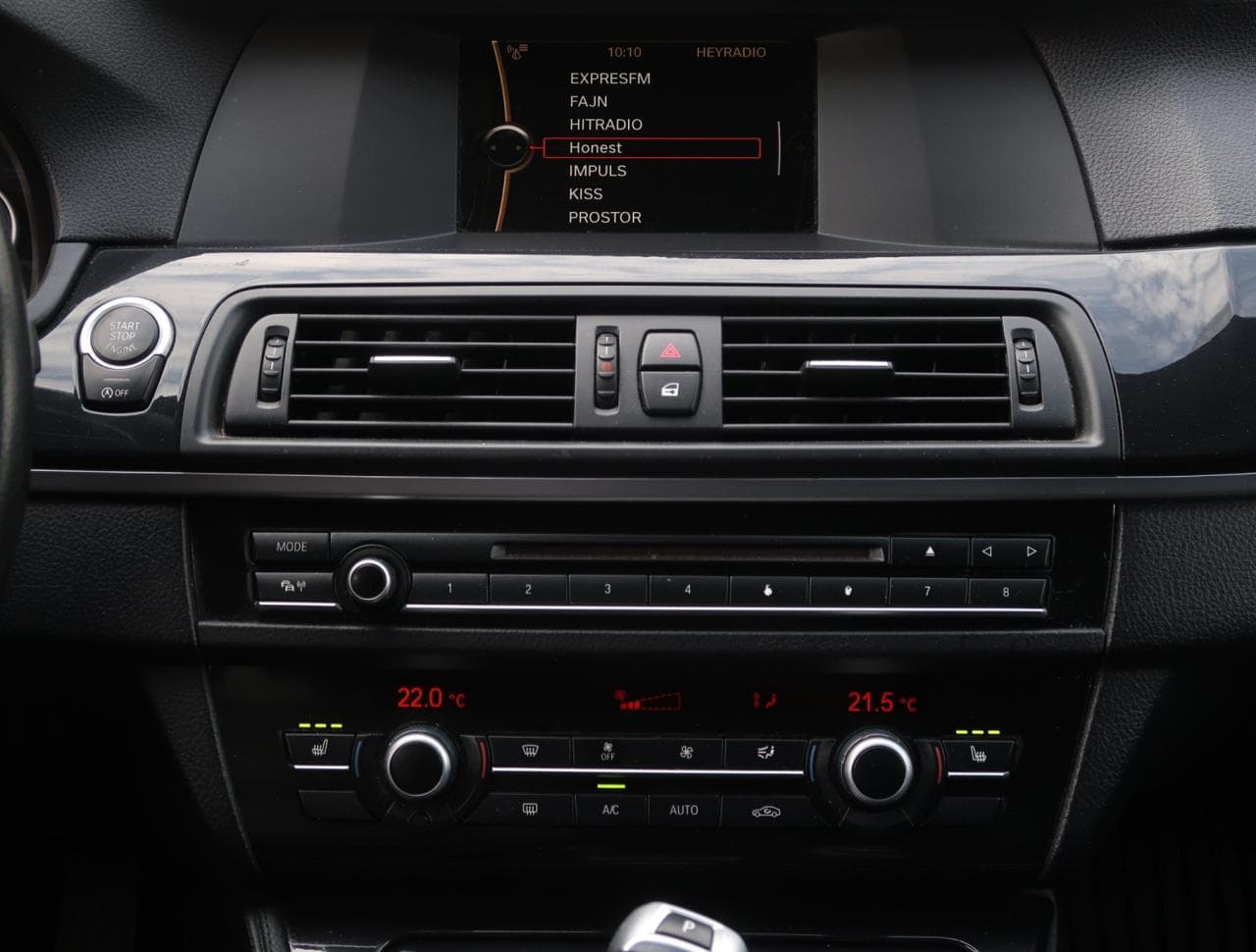 2013 BMW 5-Series - 35