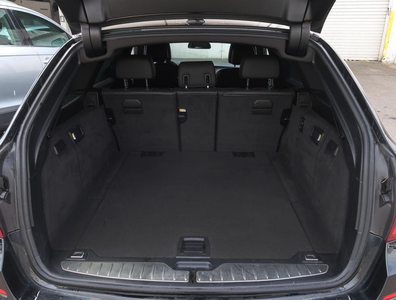 2013 BMW 5-Series - 39