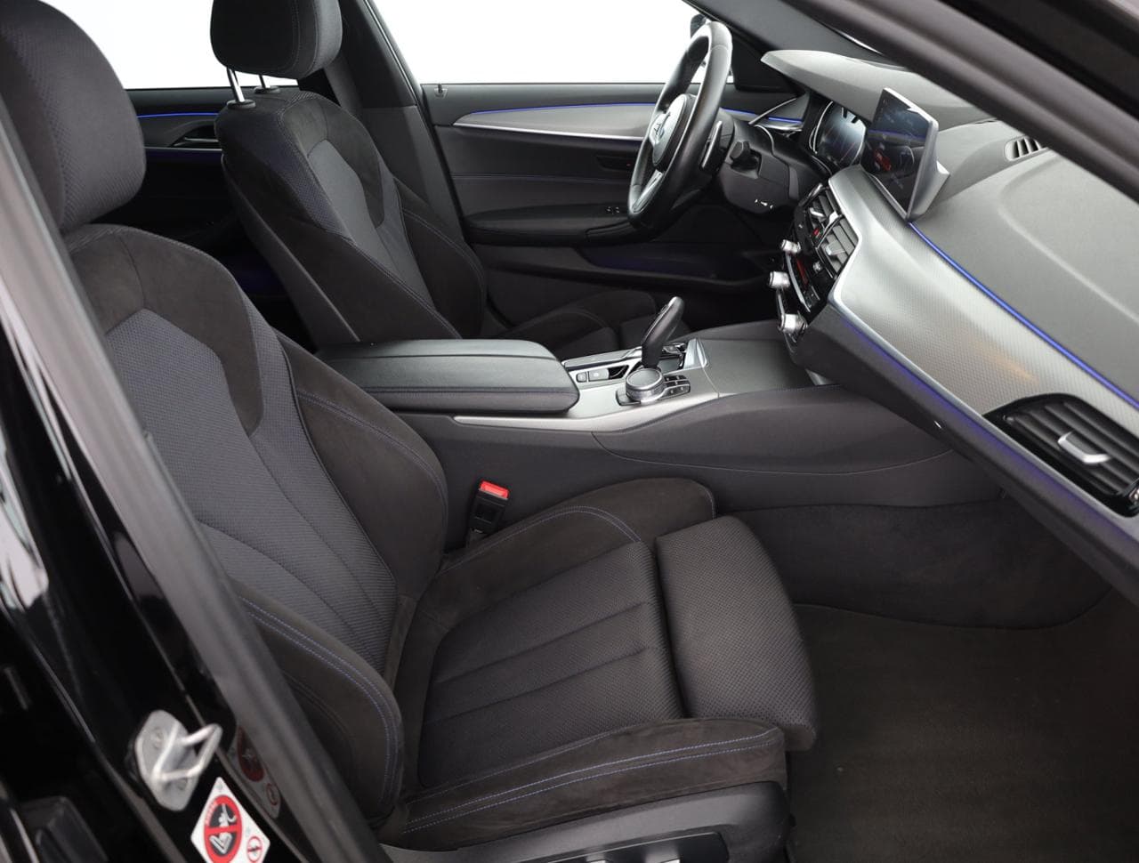 2017 BMW 5-Series - 19