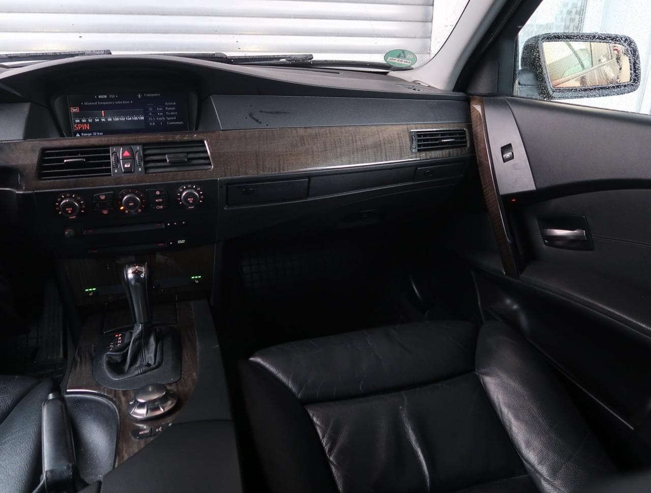 2005 BMW 5-Series - 21