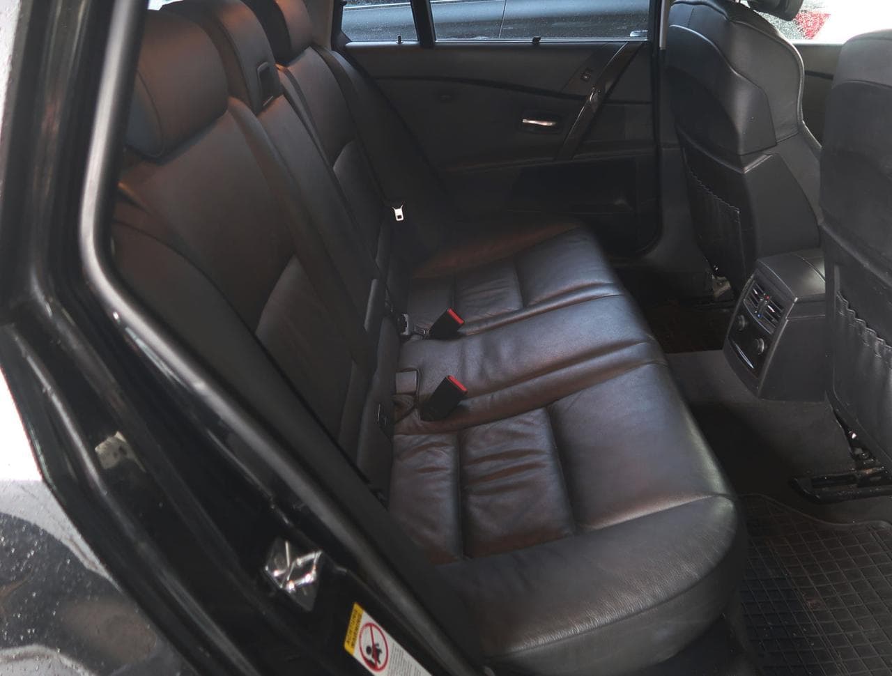 2005 BMW 5-Series - 25