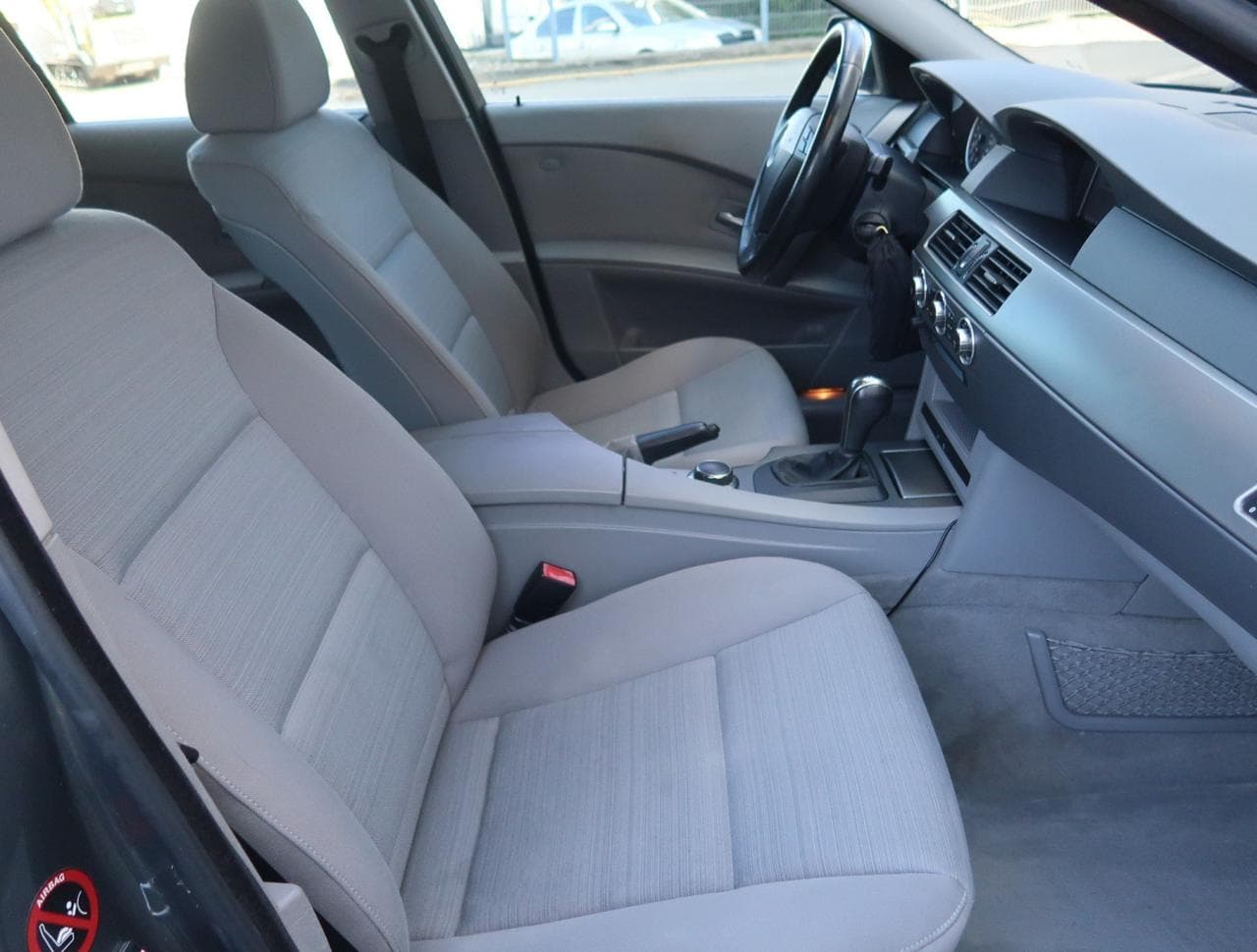 2006 BMW 5-Series - 23