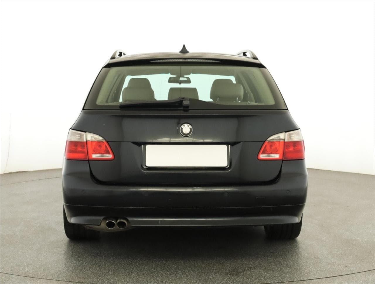 2005 BMW 5-Series - 11