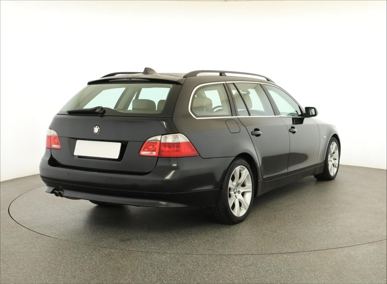 2005 BMW 5-Series - 13