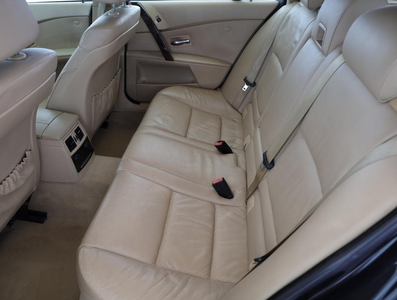 2005 BMW 5-Series - 23