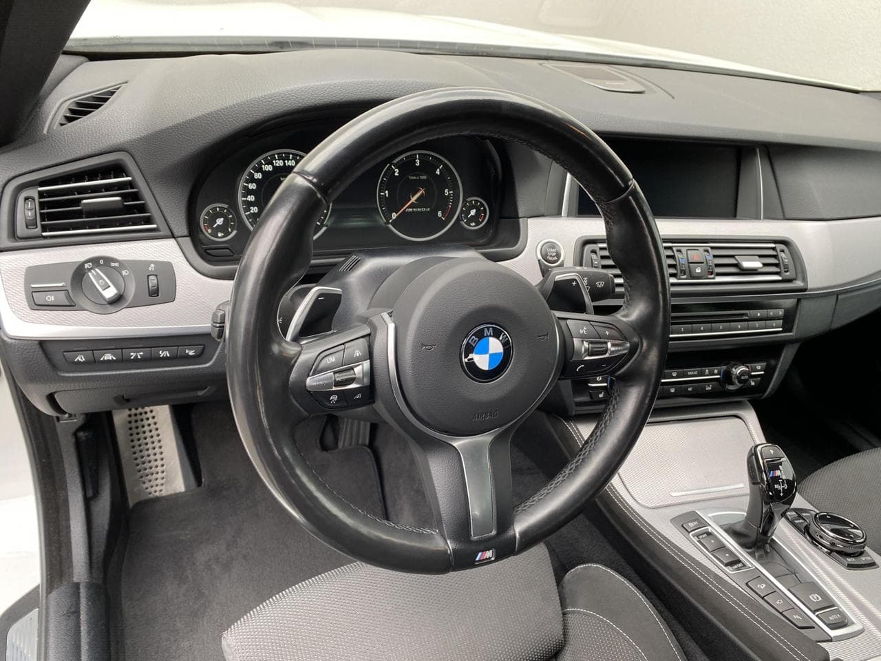 2014 BMW 5-Series - 27