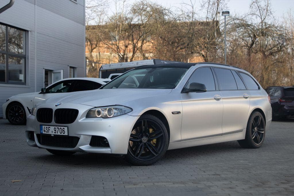 BMW Řada 5 BMW 525, servisováno M style kombi
