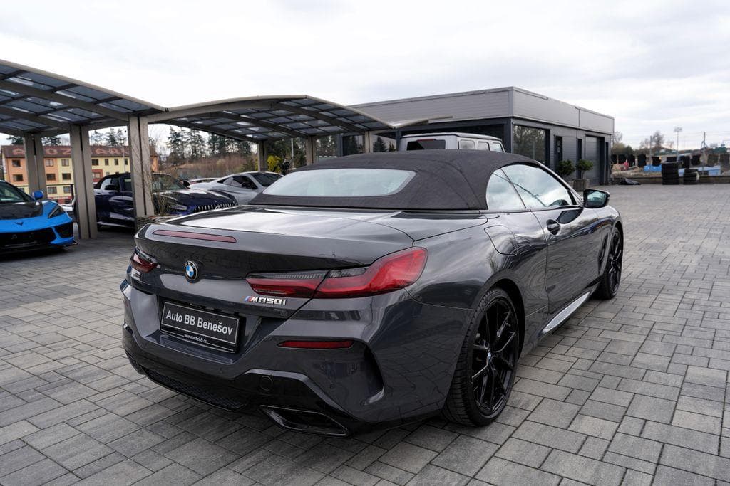 2020 BMW 8-SERIES - 6