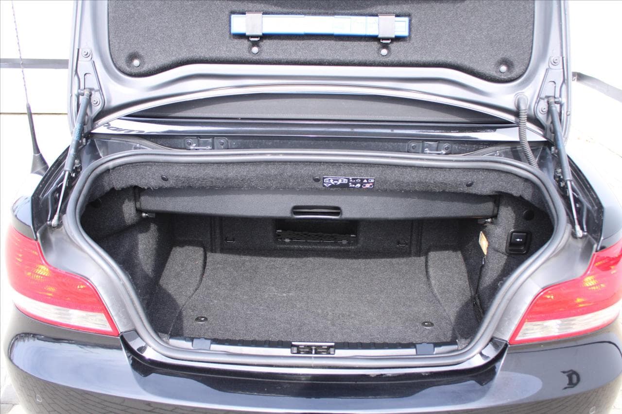 2009 BMW 1-SERIES - 15