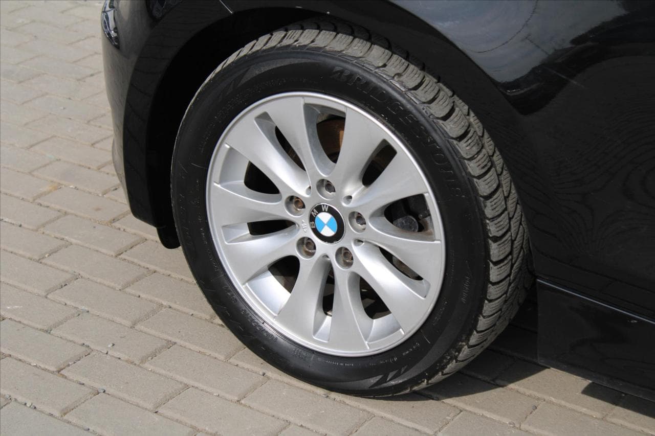 2009 BMW 1-SERIES - 12