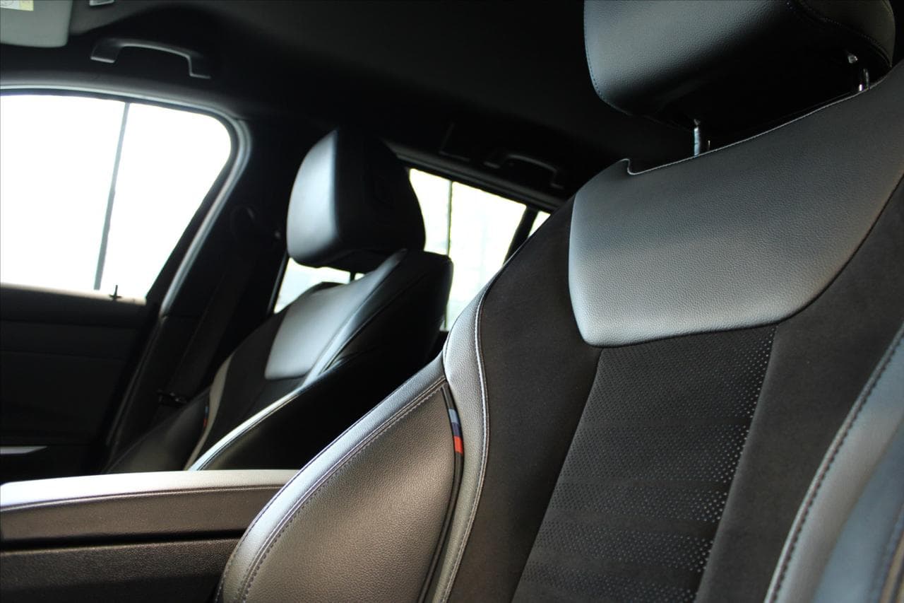 2020 BMW 3-Series - 19