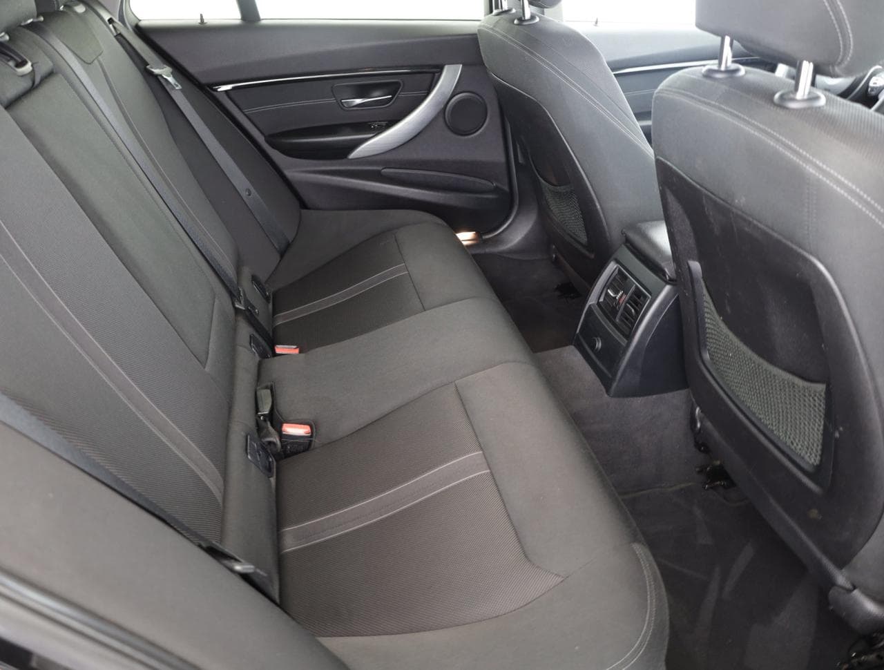 2017 BMW 3-SERIES - 11