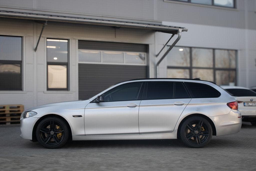 2013 BMW 5-SERIES - 8