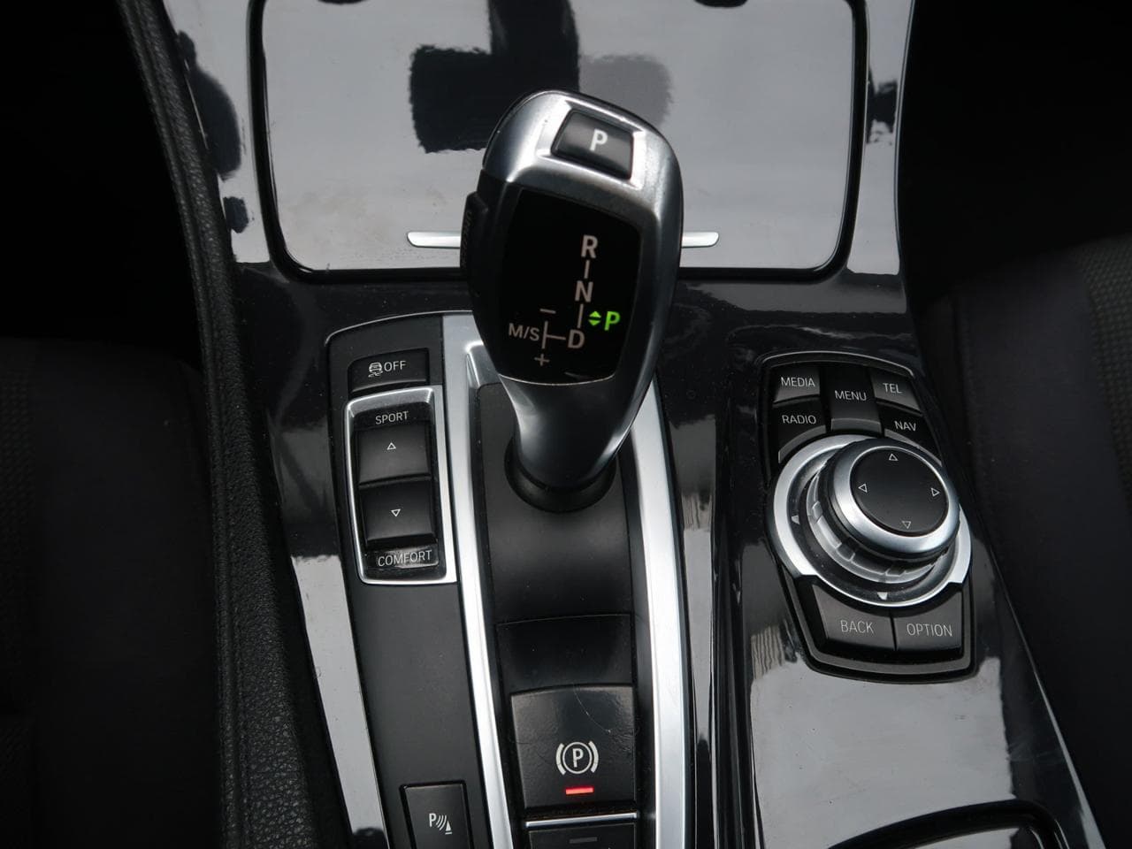 2015 BMW 5-SERIES - 19