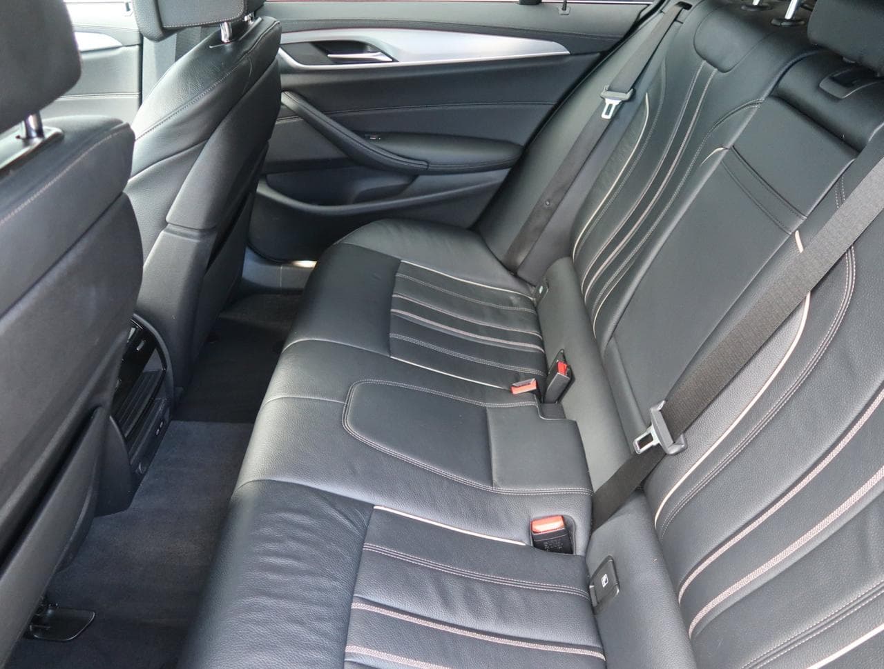2020 BMW 5-SERIES - 22