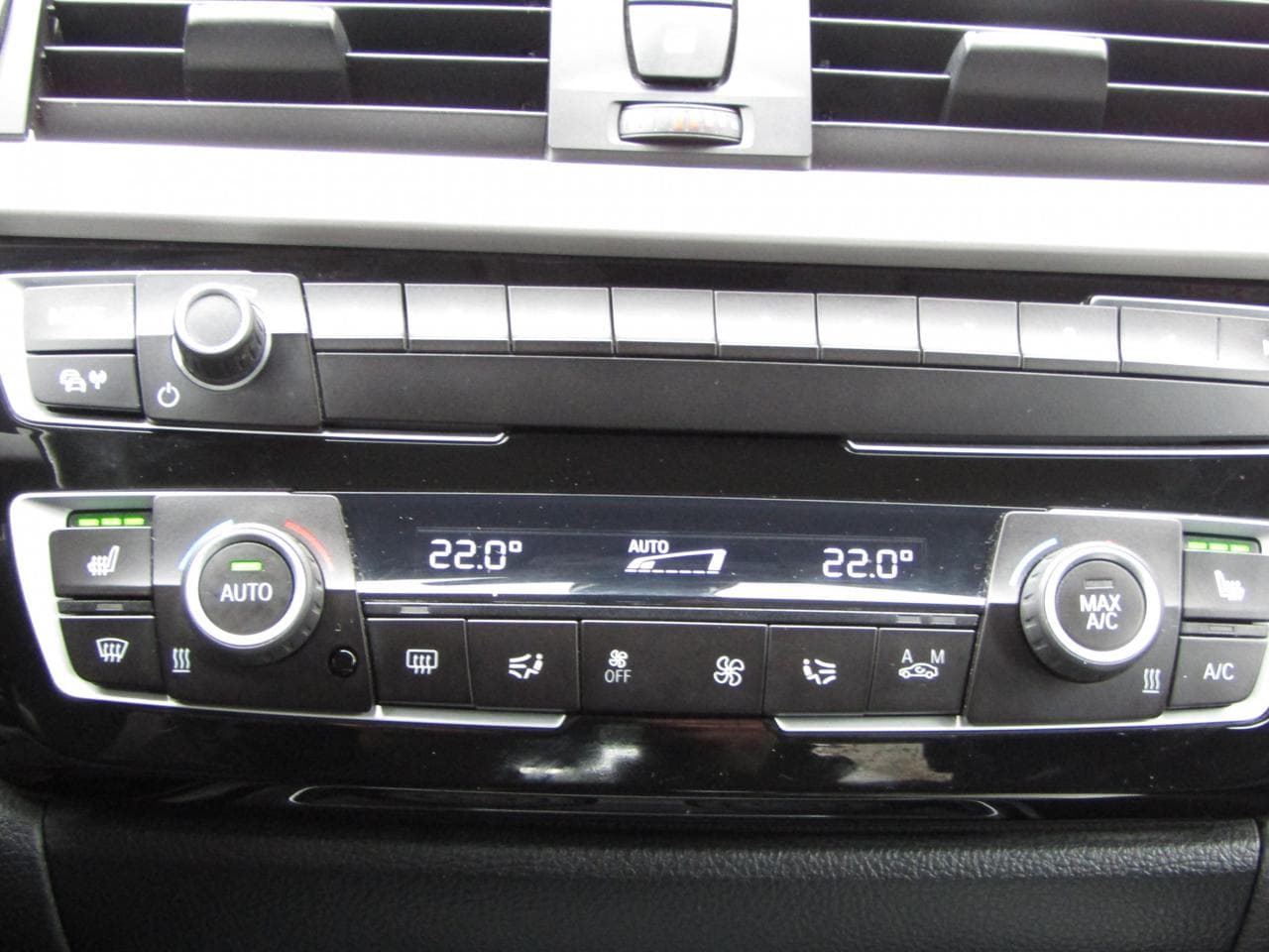 2019 BMW 3-SERIES - 23