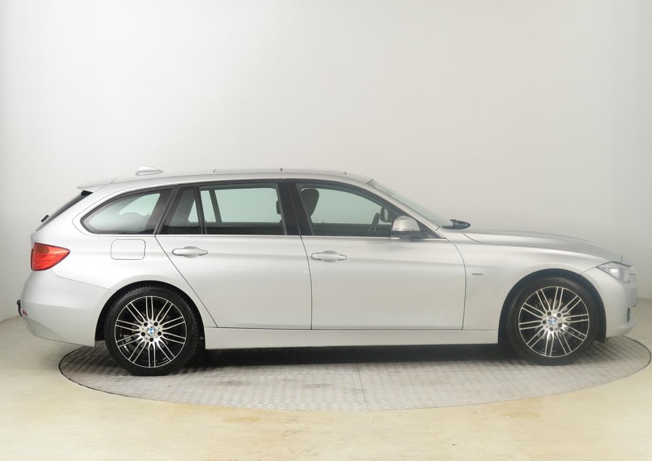 2013 BMW 3-SERIES - 14