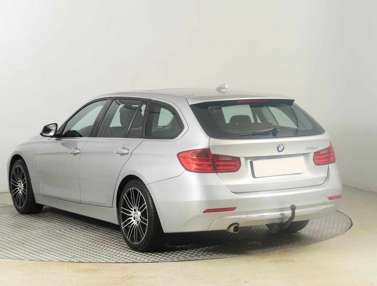 2013 BMW 3-SERIES - 8