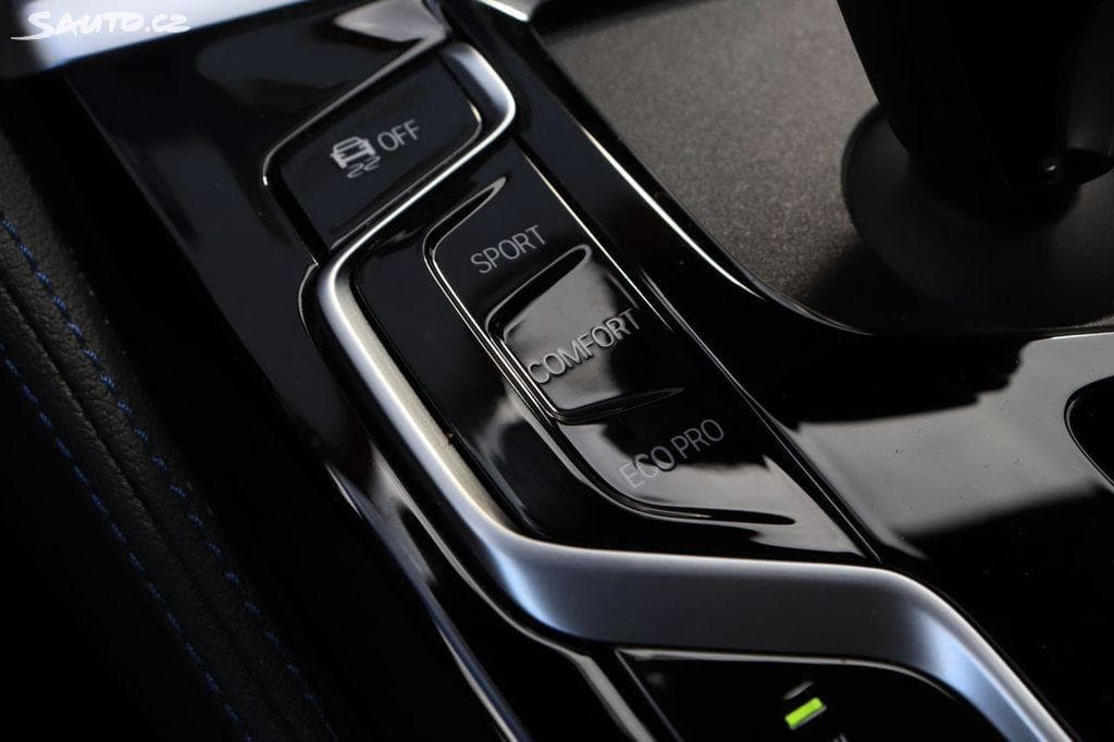 2020 BMW 5-SERIES - 19