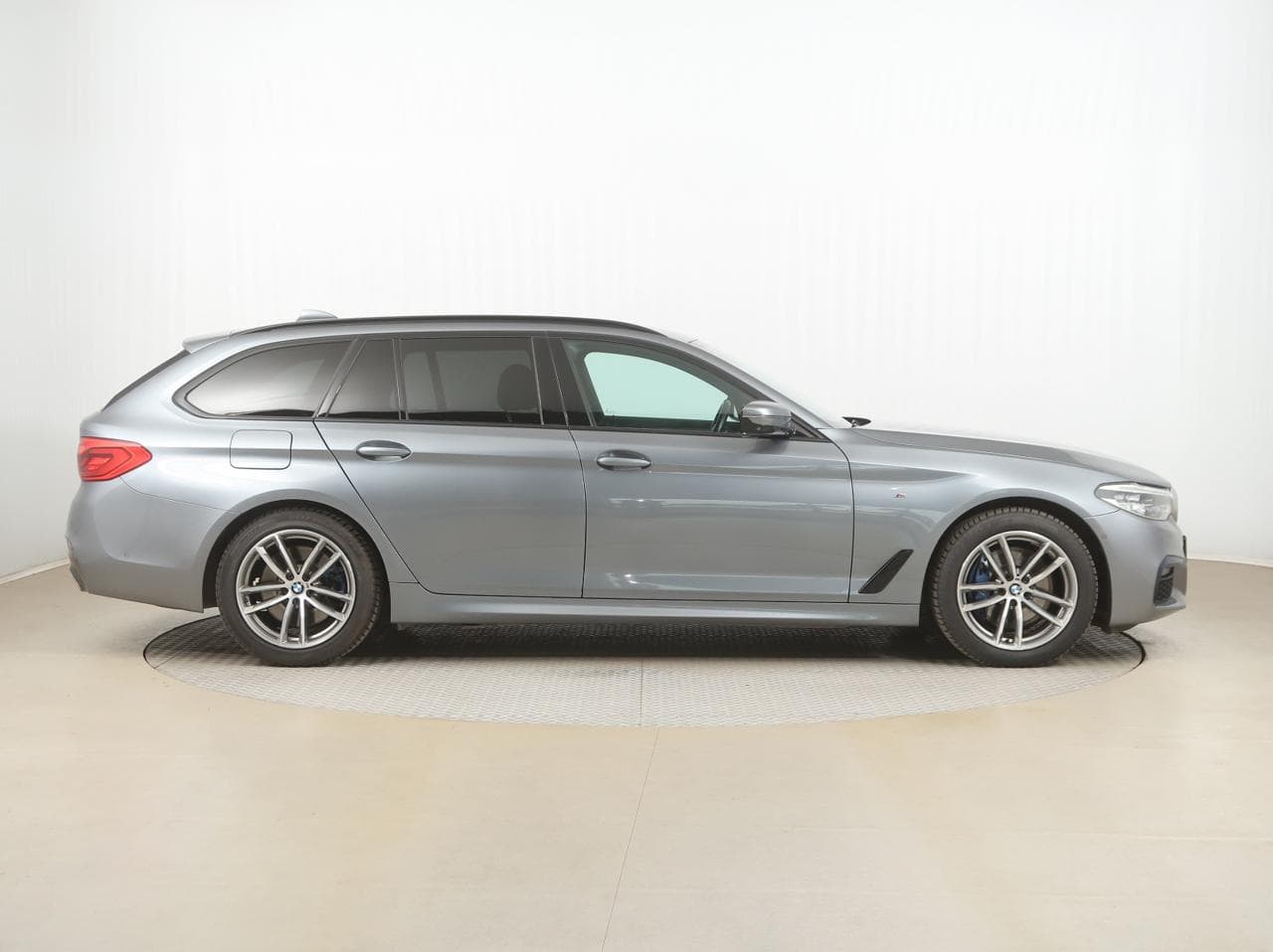 2020 BMW 5-SERIES - 14