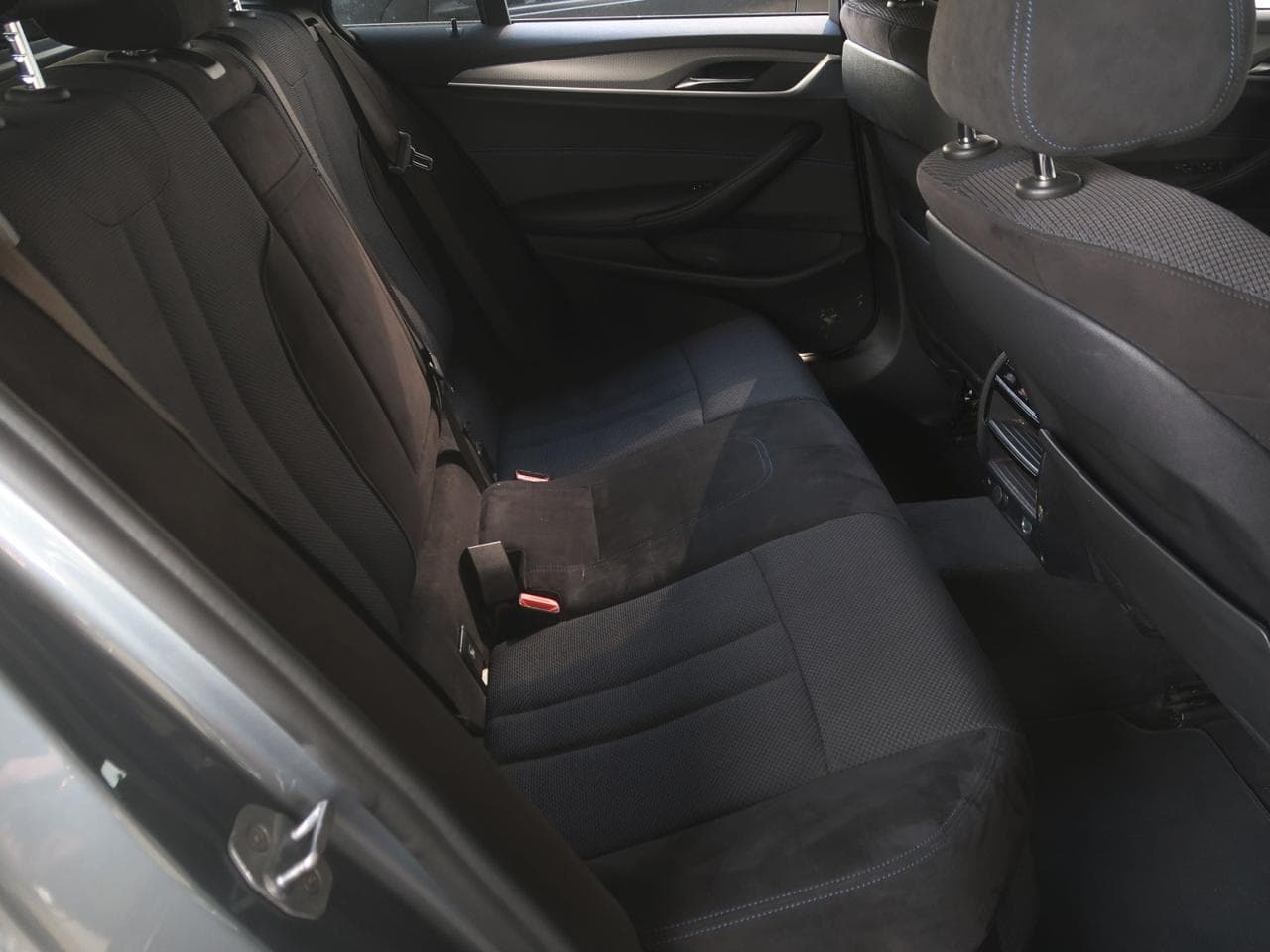 2020 BMW 5-SERIES - 24