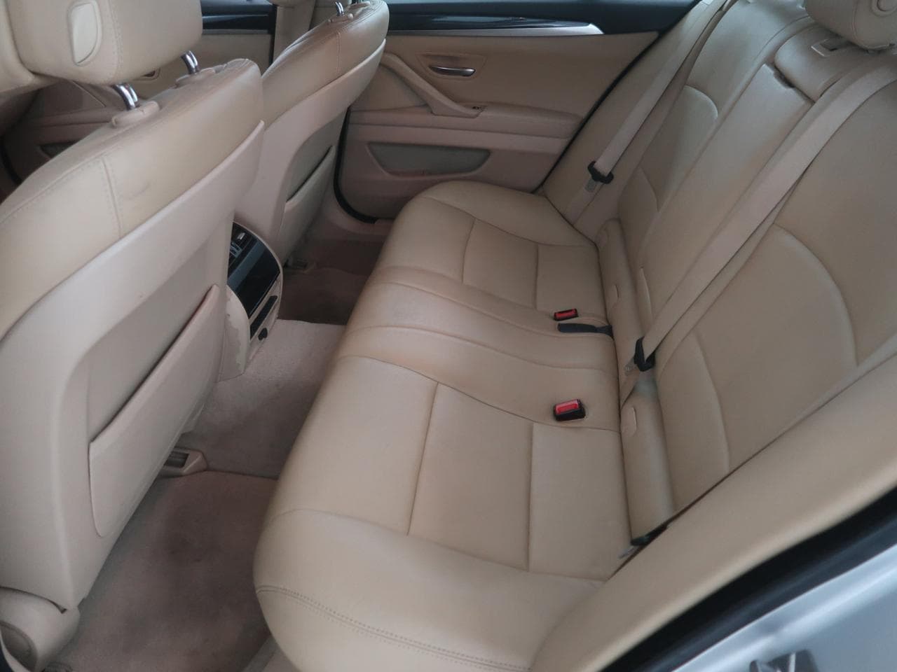 2011 BMW 5-SERIES - 29
