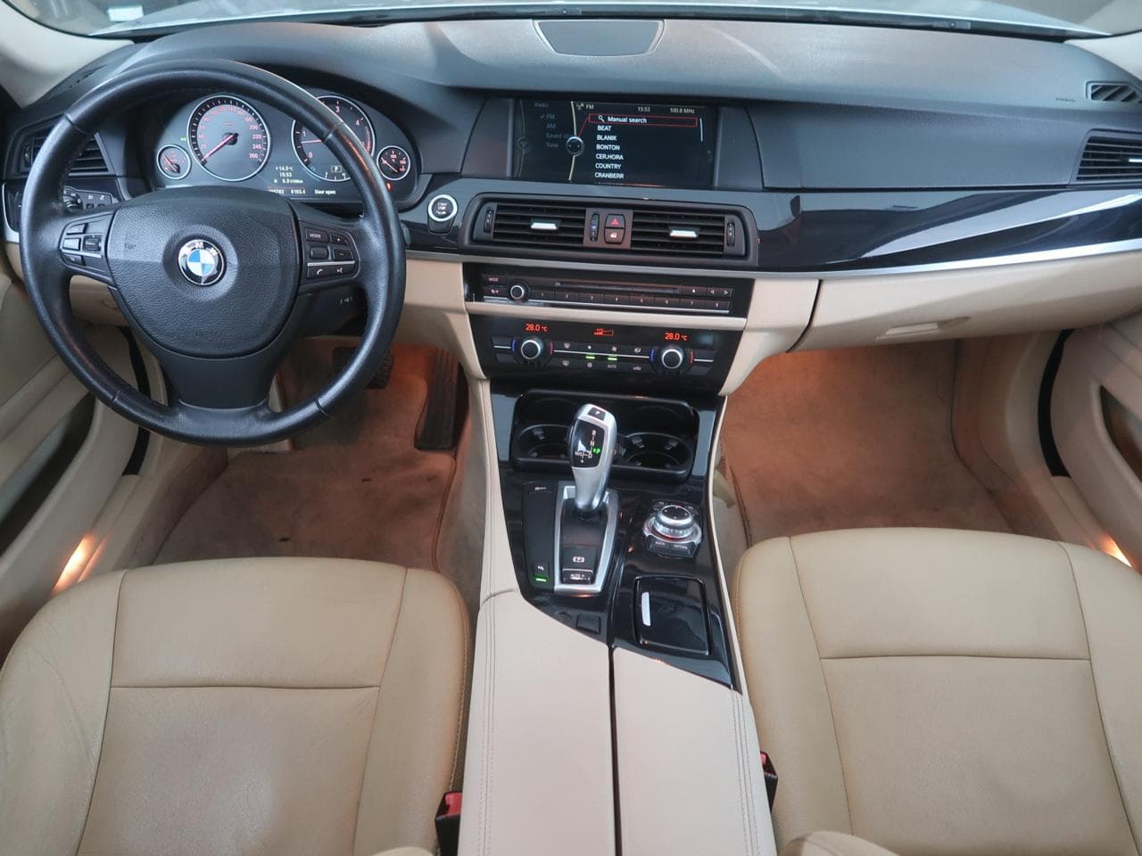 2011 BMW 5-SERIES - 19