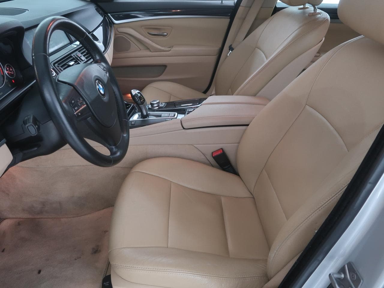 2011 BMW 5-SERIES - 31