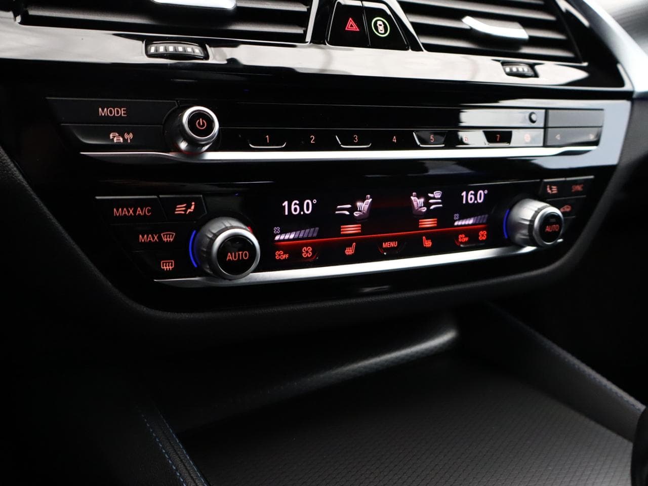 2021 BMW 5-SERIES - 31