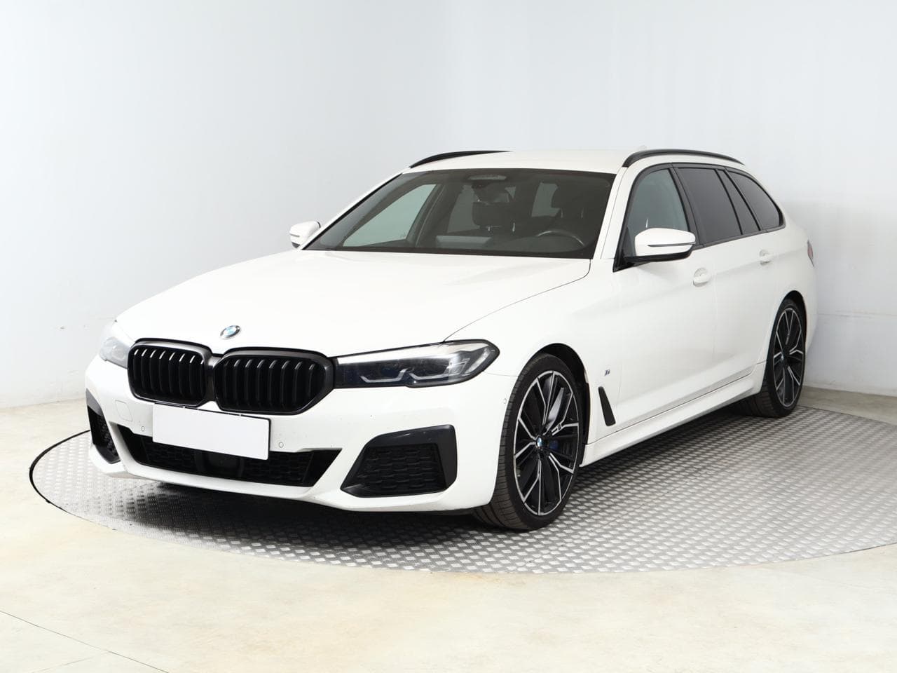 2021 BMW 5-SERIES - 4