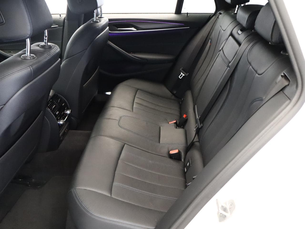 2021 BMW 5-SERIES - 21
